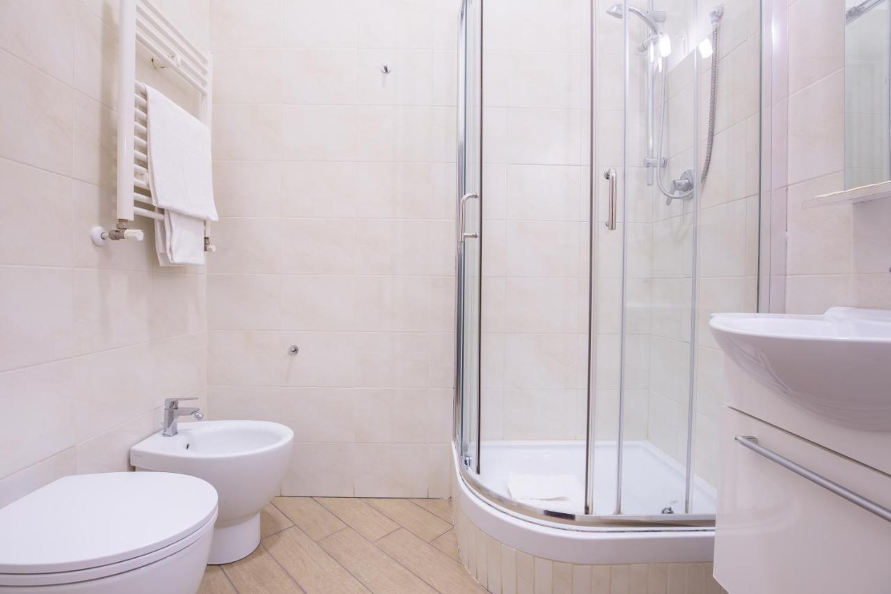 Azzurra Rooms ローマ エクステリア 写真
