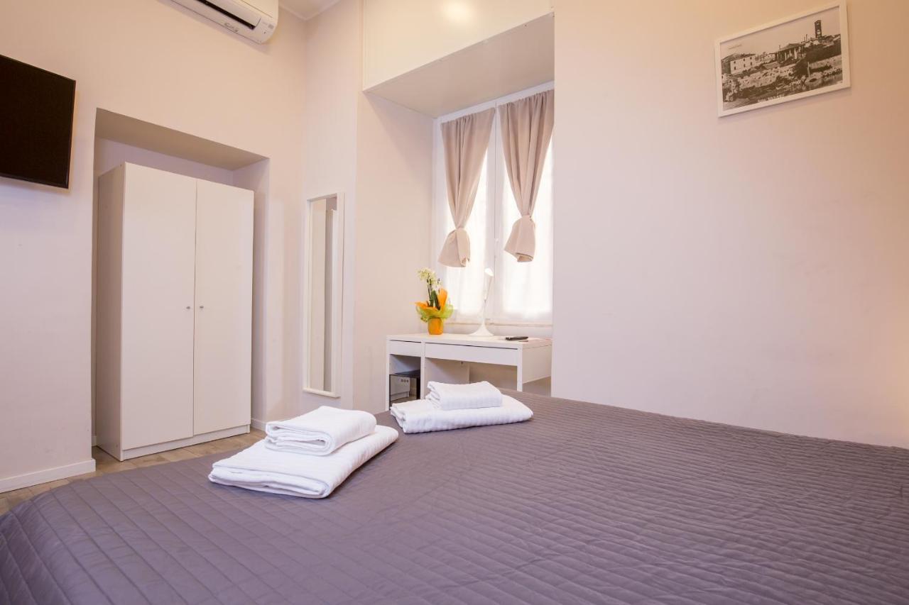 Azzurra Rooms ローマ エクステリア 写真