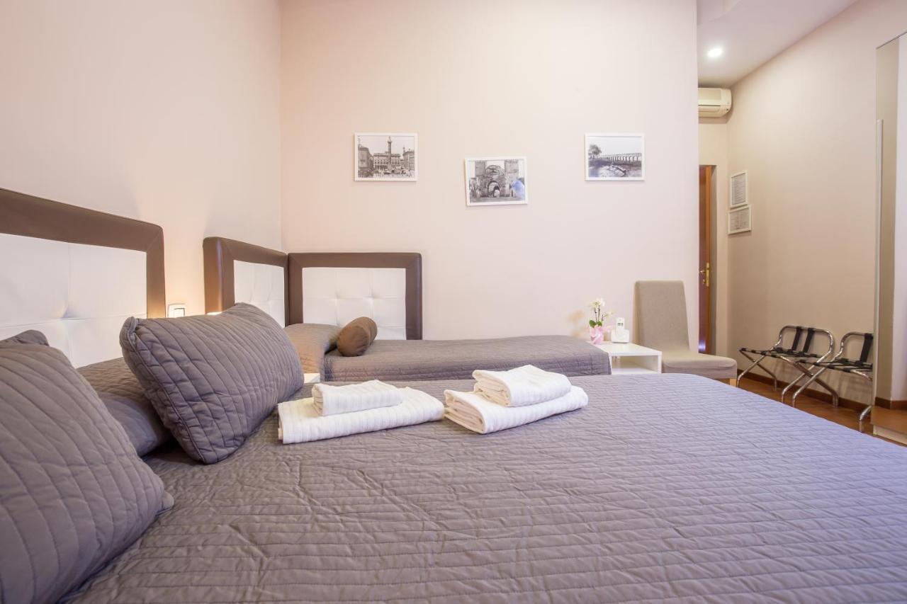 Azzurra Rooms ローマ エクステリア 写真