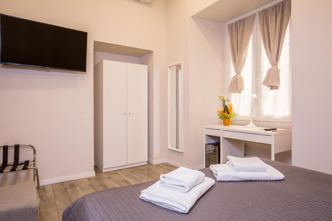 Azzurra Rooms ローマ エクステリア 写真