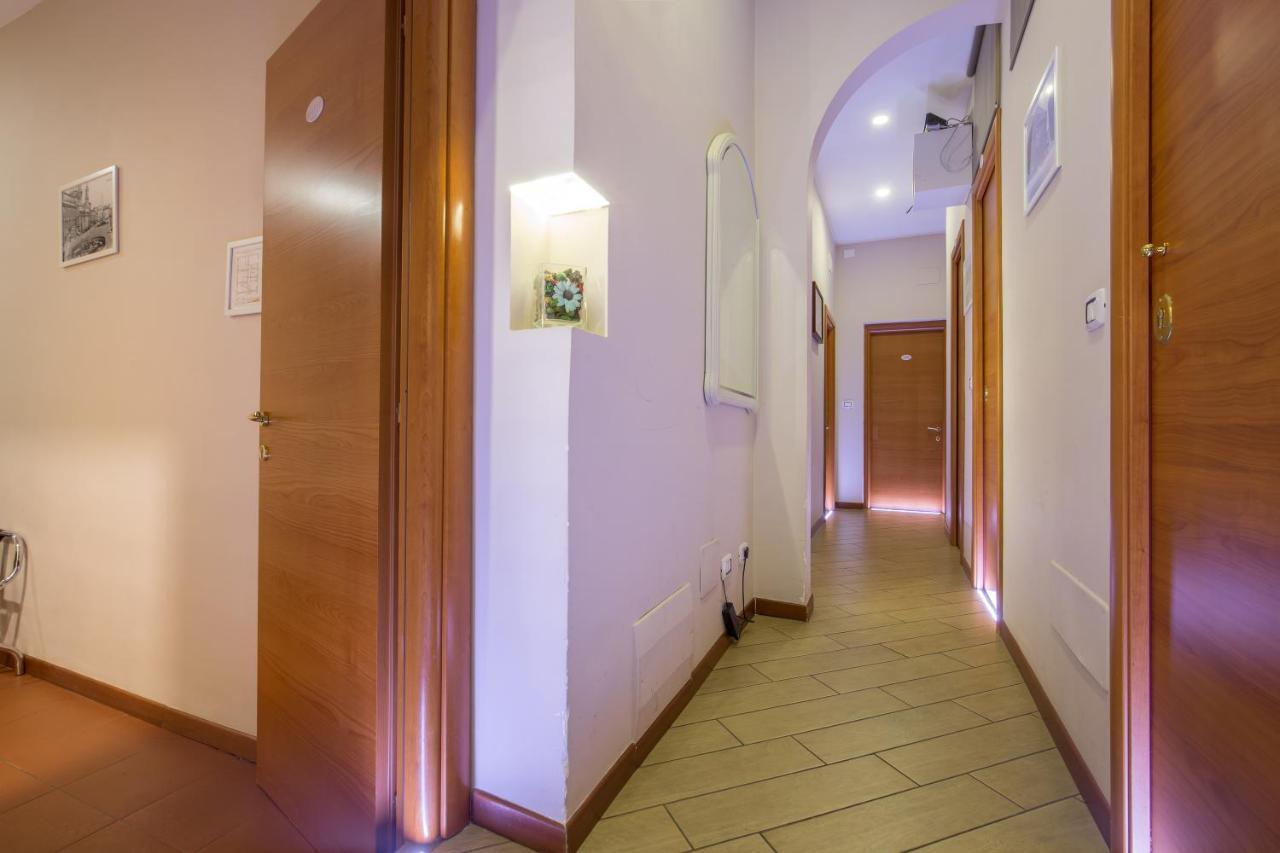 Azzurra Rooms ローマ エクステリア 写真