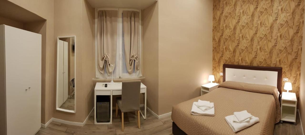 Azzurra Rooms ローマ エクステリア 写真